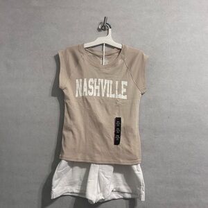 Nashville print Text girls Tan Shirt white fold sweat shorts SZ  XXL art class